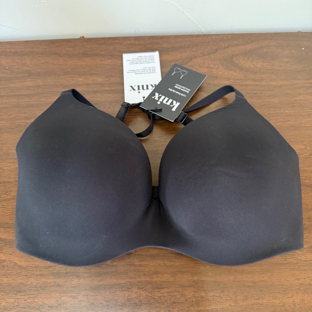 Knix Uplift Push Up Bra Black Wireless Seamless Padded 32D NEW